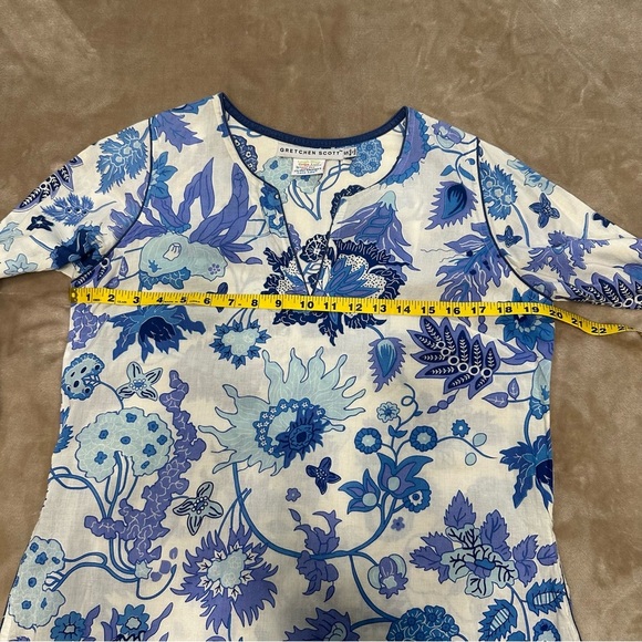 Gretchen Scott Top Tunic Blue White Abstract Floral Split Neck V-Neck Small - Picture 7 of 8